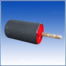 菱形膠面?zhèn)鲃訚L筒